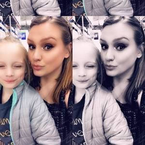 Meet your Posher, Alexandra